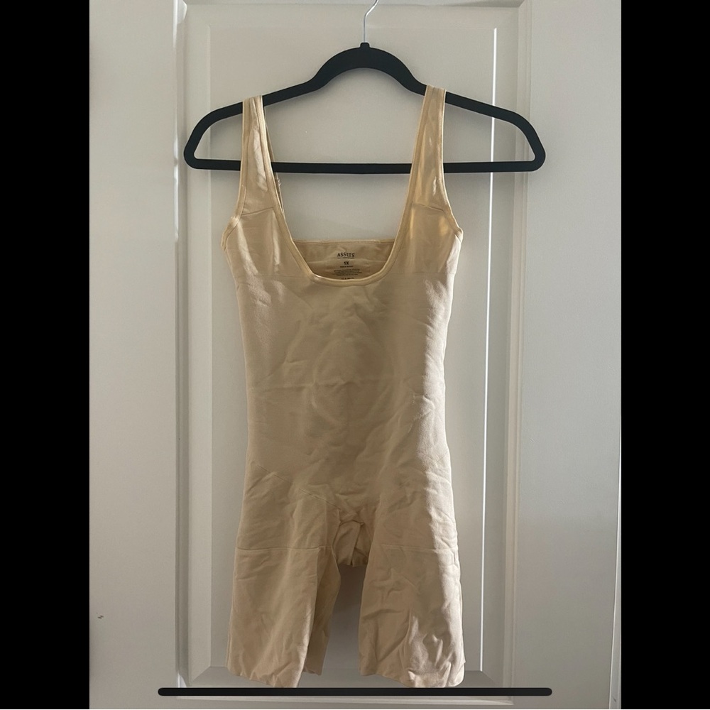 ASSETS SHAPEWEAR